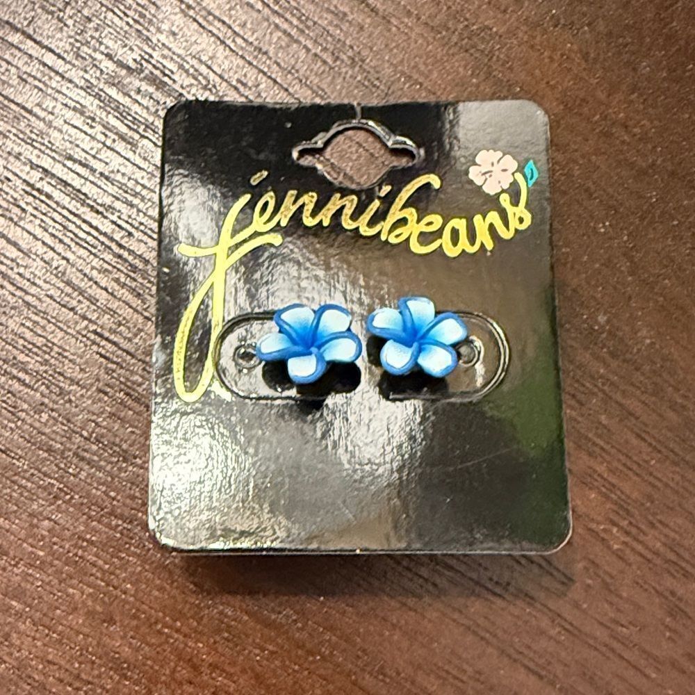 Jenni beans Blue Flower Hawaiian Earrings - NEW